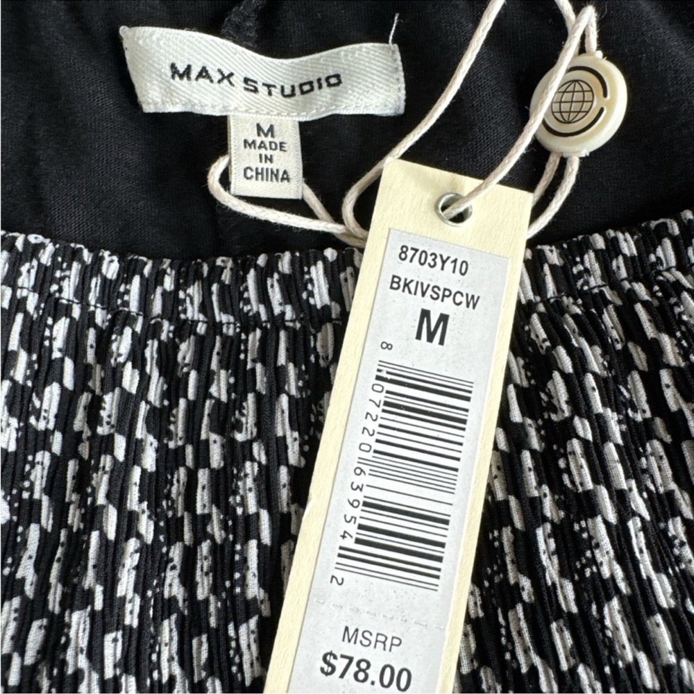 MAX STUDIO Black & White Skirt, Size M. - Picture 7 of 11